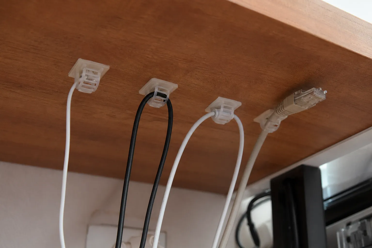 Adhesive cable tie mount clips