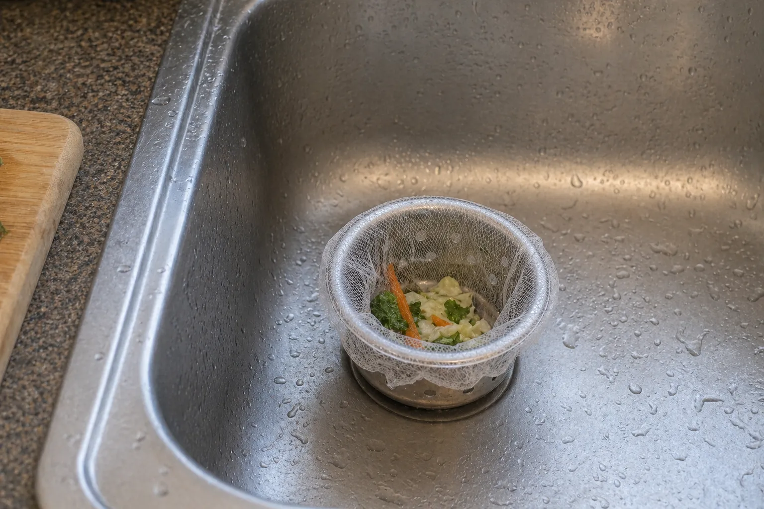 채소 손질 찌꺼기 수거